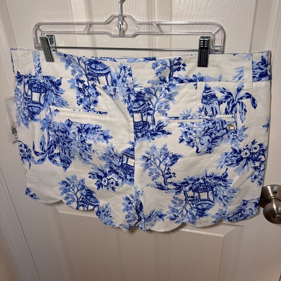 NWT Blue and White Shelby Crown and Ivy Shorts - Picture 8 of 12